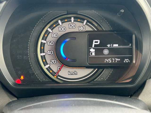 スズキ スペーシア ギア HYBRID XZ 福島県 2022(令4)年 1.5万km シフォンアイボリーM /禁煙車//4WD//スズキセーフティサポート/・後退時ブレーキサポート/・車線逸脱抑制制御機能/・車線逸脱警報機能/・パーキングソナー/・横滑り防止装置/・ハイビームアシスト//デュアルカメラブレーキサポート//ヘッドアップディスプレイ//アダプティブクルーズコントロール//全周囲カメラ//メーカーOPナビ/・BT.USB.CD.DVD/・フルセグTV//両側パワースライドドア//前席シートヒーター//ビルトインETC//ドライブレコーダー（FR）//プッシュスタート//スマートキー×2//LEDヘッドライト//LEDフォグライト//ステアリングスイッチ//純正フロアマット//純正14インチAW//シートバックテーブル//ロールサンシェード//後席サーキュレーター