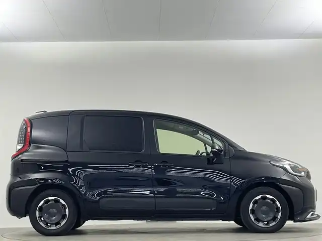 トヨタ シエンタ ハイブリッド Z 埼玉県 2022(令4)年 0.9万km ブラック 純正１０．５型ＤＡ　ＴＶ　ＢＴ　モデリスタエアロ　全方位カメラ　ＥＴＣ　ドライブレコーダー　衝突被害軽減　両側パワースライドドア　前後コーナーセンサー　レーンキープアシスト　ＬＥＤヘッドライト　BSM