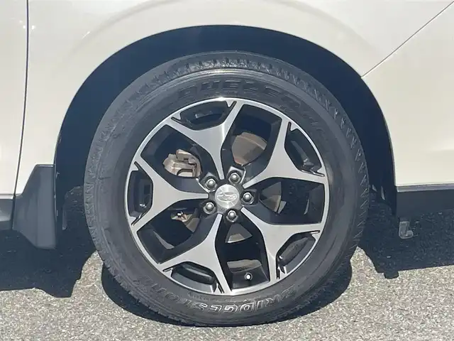 スバル フォレスター S－リミテッド 佐賀県 2015(平27)年 14.3万km クリスタルホワイトP （株)IDOMが運営する【じしゃロン佐賀店】の自社ローン専用車両になります。/こちらは現金またはオートローンご利用時の価格です。自社ローンご希望の方は別途その旨お申付け下さい/禁煙車　/４ＷＤ　/カロッツェリアナビ ＴＶ ＢＴオーディオ ＤＶＤ ＣＤ　/バックカメラ　　/ＥＴＣ　/前席パワーシート　/前席シートヒーター