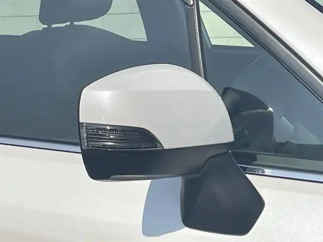 スバル フォレスター S－リミテッド 佐賀県 2015(平27)年 14.3万km クリスタルホワイトP （株)IDOMが運営する【じしゃロン佐賀店】の自社ローン専用車両になります。/こちらは現金またはオートローンご利用時の価格です。自社ローンご希望の方は別途その旨お申付け下さい/禁煙車　/４ＷＤ　/カロッツェリアナビ ＴＶ ＢＴオーディオ ＤＶＤ ＣＤ　/バックカメラ　　/ＥＴＣ　/前席パワーシート　/前席シートヒーター