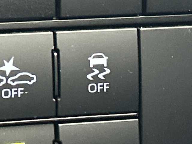 ダイハツ ロッキー G 三重県 2020(令2)年 5.7万km ブラックマイカメタリック /禁煙車//純正ナビ/　HDMI/フルセグTV/SD/AM/FM/BT/iPod/CD/DVD//レーダークルーズコントロール//前席シートヒーター//オートライト//ビルトインETC//プリクラッシュ//レーンキープ//ドライブレコーダー//電格ミラー//プッシュスタート//ステアスイッチ