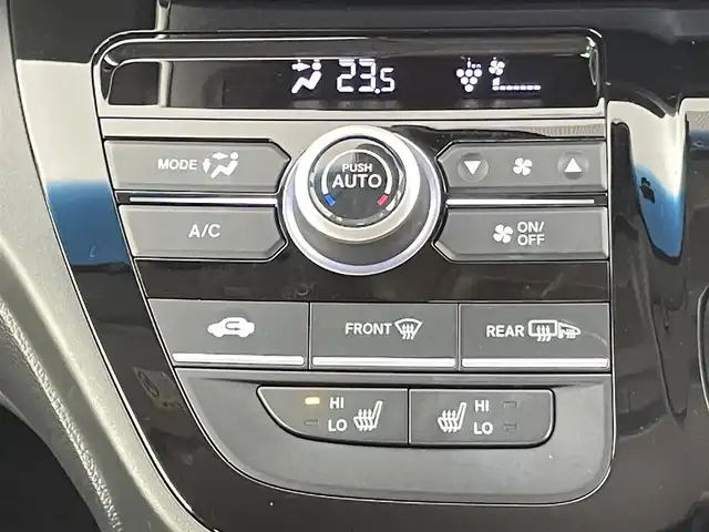 ホンダ フリード ハイブリット G ブラックスタイル 千葉県 2023(令5)年 2.4万km プラチナホワイトパール 禁煙車/社外メモリナビ/　CD/DVD/BT/ワンセグTV/両側パワースライドドア/ホンダセンシング/●衝突軽減ブレーキ〈CMBS〉/●誤発進抑制機能/●後方誤発進抑制機能/●歩行者事故低減ステアリング/●路外逸脱抑制機能/●ACC〈アダプティブ・クルーズ・コントロール〉/●LKAS〈車線維持支援システム〉/●オートハイビーム/●先行車発進お知らせ機能/●標識認識機能/ETC/前席シートヒーター/革巻きステアリング/ステアリングスイッチ/電動格納ミラー/純正15インチアルミホイール/LEDヘッドライト