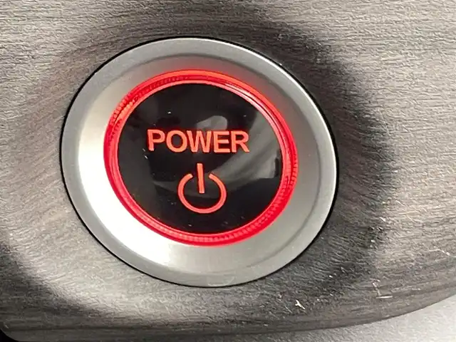 ホンダ フリード ハイブリット G ブラックスタイル 千葉県 2023(令5)年 2.4万km プラチナホワイトパール 禁煙車/社外メモリナビ/　CD/DVD/BT/ワンセグTV/両側パワースライドドア/ホンダセンシング/●衝突軽減ブレーキ〈CMBS〉/●誤発進抑制機能/●後方誤発進抑制機能/●歩行者事故低減ステアリング/●路外逸脱抑制機能/●ACC〈アダプティブ・クルーズ・コントロール〉/●LKAS〈車線維持支援システム〉/●オートハイビーム/●先行車発進お知らせ機能/●標識認識機能/ETC/前席シートヒーター/革巻きステアリング/ステアリングスイッチ/電動格納ミラー/純正15インチアルミホイール/LEDヘッドライト