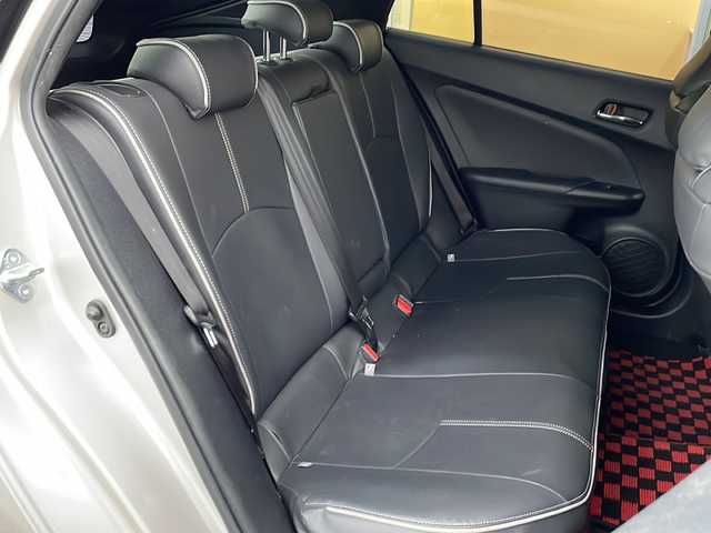 トヨタ プリウス Sセーフティプラス 岐阜県 2018(平30)年 6.3万km スティールブロンドM 禁煙車/純正ナビ/フルセグTV/クルーズコントロール/クリアランスソナー/前後コーナーセンサー/衝突軽減ブレーキ/ミラー型ドライブレコーダー/ETC/バックカメラ/純正アルミホイール/純正フロアマット/シートカバー/プッシュスタート/ドアバイザー/オートエアコン/オートライト/オートハイビーム/スマートキー