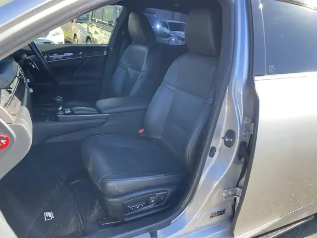 レクサス ＧＳ 250 Fスポーツ 静岡県 2012(平24)年 8.2万km ソニックシルバー 純正HDDナビ/　AM FM CD DVD Bluetooth USB AUX/フルセグTV/ビルトインETC/バックモニター/ドライブレコーダー/パワーシート(前席)/シートヒーター/シートベンチレーション/パワートランクリッド/前後方クリアランスソナー/クルーズコントロール/純正19インチアルミホイール/TOM’Sマフラー/レクサスオレンジキャリパー/車高調/三眼LEDオートヘッドランプ/マークレビンソンサウンド/ブラックレザーシート/フルエアロ