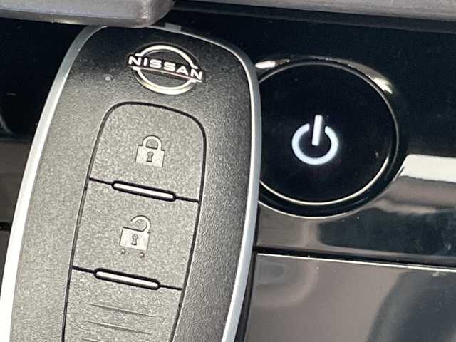 日産 サクラ X 90周年記念車 愛知県 2024(令6)年 0.7万km ライトブルー 純正9型ディスプレイオーディオ　ナビ機能なし/全方位カメラ/バックカメラ/コーナーセンサー/純正アルミホイール/LEDヘッドライト/オートマチックハイビーム/ドライブレコーダー/ETC/ワイヤレス充電機/衝突軽減システム/Bluetooth/ステアリングスイッチ/スマートキー/プッシュスタート