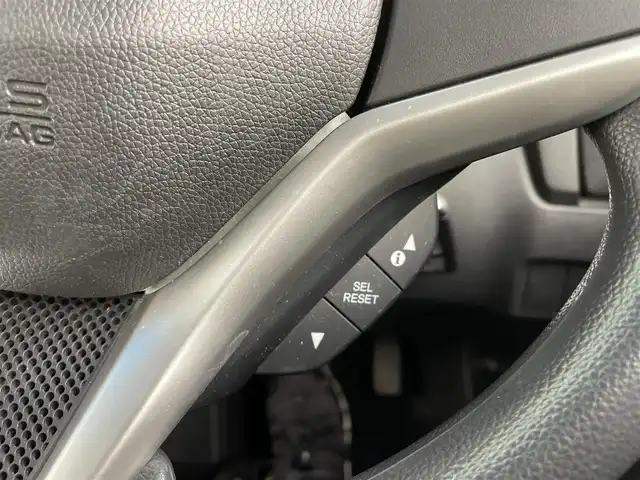 ホンダ フィット ハイブリット Fパッケージ コンフォートED 大分県 2016(平28)年 7.2万km プレミアムクリスタルレッドM ワンオーナー/純正SDナビ（VXM-175VFi）/ BT/CD/DVD/フルセグ/バックカメラ/シートヒーター（前席）/クルーズコントロール/オートライト/アイドリングストップ/ステアリングスイッチ/電動格納ミラー/ビルトインETC/プッシュスタート/スマートキー/純正フロアマット