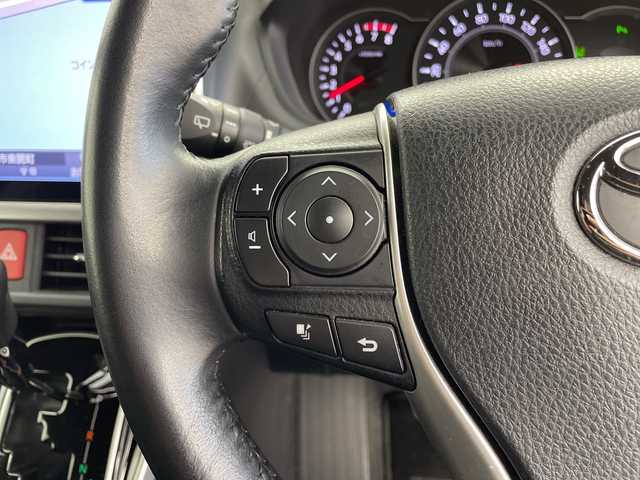 トヨタ ヴォクシー ZS 煌Ⅲ 鹿児島県 2020(令2)年 6.4万km ホワイトパールクリスタルシャイン アルパイン製11インチナビ/(CD/DVD/BT/フルセグTV)/アルパイン製フリップダウンモニター/両側パワースライドドア/モデリスタエアロ/クルーズコントロール/プリクラッシュセーフティ/オートライト/オートマチックハイビーム/ハーフレザーシート/スマートキー/プッシュスタート/前後ドライブレコーダー