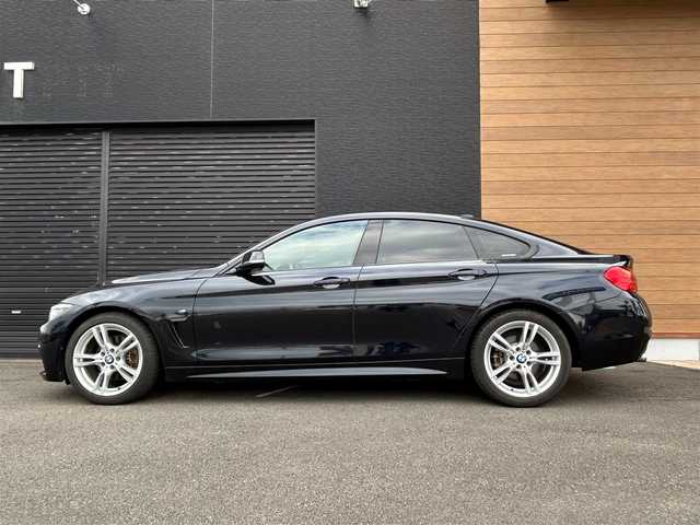 ＢＭＷ ４２０ｉ グランクーペ Mスポーツ 宮崎県 2017(平29)年 4.2万km カーボンブラックM 純正ナビ　/・Bluetooth/・AM/FM/・ミュージックサーバー/バックカメラ/ETC/アクティブクルーズコントロール/インテリジェントセーフティ /・レーンアラート/コンフォートアクセス/アルカンターラシート/・D/N席パワーシート /パワーバックドア