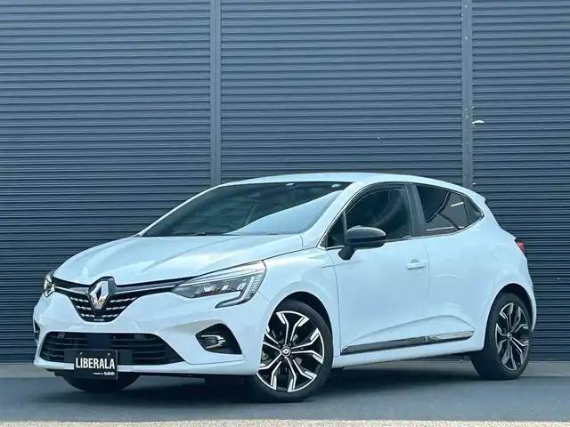ルノー ルノー ルーテシア インテンス テックパック 茨城県 2022(令4)年 2.8万km 白 アクティブブレーキ　/ＡＣＣ　/ＬＫＡ　/ＢＳＭ　/Ｂカメラ　/パーキングセンサー　/ＣａｒＰｌａｙ　/ＢＴ　/黒革　/シートヒーター　/ステアリングヒーター/ＬＥＤ　/アンビエントライト　/ＥＴＣ　/前後ドラレコ　/禁煙車
