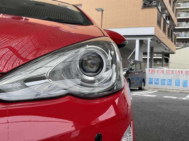 トヨタ アクア S 大阪府 2016(平28)年 6.2万km スーパーレッドⅤ ワンオーナー/純正ナビ/NSZT-Y64T/AM/FM/CD/DVD/SD/TV/BT/メモリナビ/フルセグテレビ/バックカメラ/パーキングアシスト/コーナーセンサー/ドライブレコーダー/純正フロアマット/Wエアバッグ/アイドリングストップ/ドアバイザー/プッシュスタート/ETC/保証書/取扱説明書/記録簿