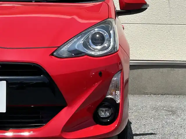 トヨタ アクア S 茨城県 2016(平28)年 6.2万km スーパーレッドⅤ ワンオーナー/純正ナビ/NSZT-Y64T/AM/FM/CD/DVD/SD/TV/BT/フルセグテレビ/バックカメラ/コーナーセンサー/ドライブレコーダー/純正フロアマット/Wエアバッグ/ドアバイザー/プッシュスタート/ETC/保証書/取扱説明書/記録簿