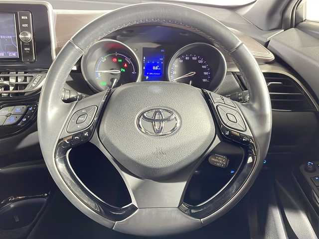 トヨタ Ｃ－ＨＲ G 福岡県 2017(平29)年 7.5万km ホワイトパールクリスタルシャイン フォグランプ/LEDヘッドライト/レーダークルーズコントロール/レーンキープアシスト/シートヒーター(D＋N席)/前後方向コーナーセンサー/フルセグテレビ/プッシュスタート/ETC/バックカメラ