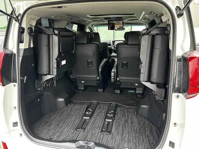 トヨタ アルファード S Cパッケージ 香川県 2019(令1)年 5.1万km ホワイトパールクリスタルシャイン 登録時走行距離：50982km/アルパイン11型ナビ/　CD DVD BT フルセグTV/バックカメラ　左サイドカメラ/アルパインフリップダウンモニター/Wサンルーフ/モデリスタエアロ（フロント　サイド　リアアンダー）/両側パワースライドドア/パワーバックドア/プリクラッシュセーフティシステム/レーンキープアシスト/レーダークルーズコントロール/ブラインドスポットモニター/クリアランスソナー/オートハイビーム/LEDヘッドライト/オートライト/フォグランプ/デジタルインナーミラー/前後ドライブレコーダー/ビルトインETC/レザーシート/シートベンチレーション/パワーシート/シートメモリ/オットマン/ステアリングヒーター/プッシュスタート/スマートキー/スペアキー