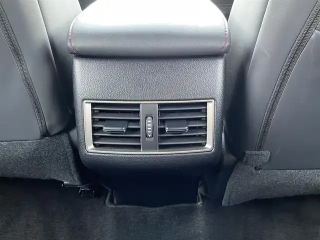 レクサス ＮＸ 300h Fスポーツ 福岡県 2015(平27)年 5.4万km ホワイトノーヴァガラスフレーク サンルーフ/バックカメラ/追従クルーズコントロール/パーキングアシスト/レーンキープアシスト/純正マット/純正AW/純正ナビ/フルセグTV/Bluetooth/AUX/USB2個/ステアリングヒーター/シートヒーター/エアシート/Dualエアコン