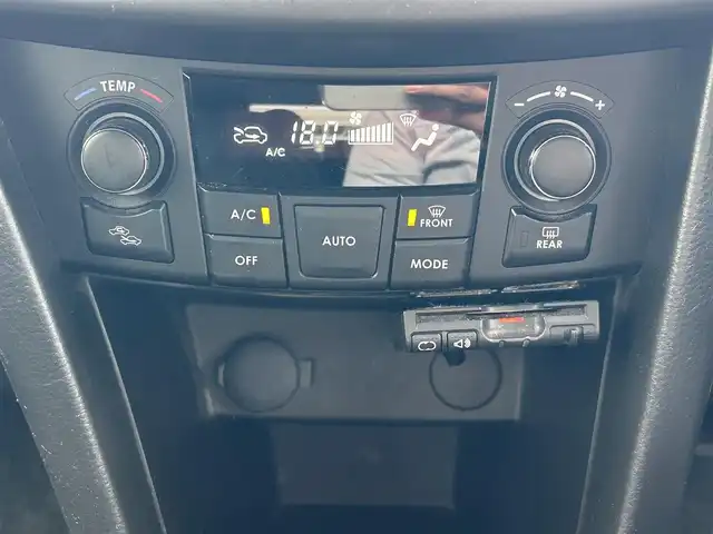 スズキ スイフト スポーツ 静岡県 2012(平24)年 4.9万km スノーホワイトパール ユーザー買取車両/純正SDナビ（AVC-MRZ05）/【CD/地デジTV】/純正LEDヘッドライト/純正17インチAW/クルーズコントロール/プッシュスタートボタン/MTモード付AT/パドルシフト/ETC/スマートキー/スペアキー×1/取扱説明書