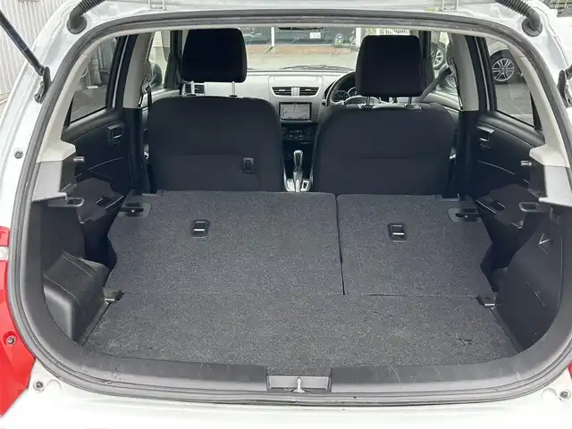 スズキ スイフト スポーツ 静岡県 2012(平24)年 4.9万km スノーホワイトパール ユーザー買取車両/純正SDナビ（AVC-MRZ05）/【CD/地デジTV】/純正LEDヘッドライト/純正17インチAW/クルーズコントロール/プッシュスタートボタン/MTモード付AT/パドルシフト/ETC/スマートキー/スペアキー×1/取扱説明書