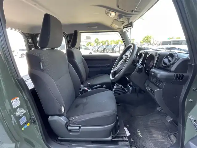 スズキ ジムニー XL 道央・札幌 2018(平30)年 6.9万km ジャングルグリーン パートタイム4WD/5速MT/社外オーディオ/FM/AM/CD/iPod/横滑り防止システム/前席シートヒーター/純正フロアマット/スマートキー/プッシュスタート/スペアキー1本/冬タイヤ積込み/175/80R16　2024年式 山7mm