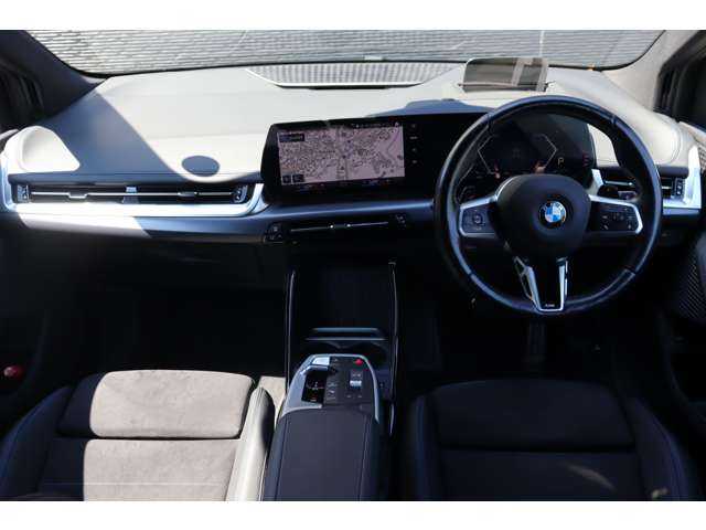 ＢＭＷ ＢＭＷ ２１８ｄ アクティブツアラー Mスポーツ 大分県 2023(令5)年 2.4万km サファイアブラックP ワンオーナー/アダプティブクルーズコントロール/ブラインドスポットモニター/ヘッドアップディスプレイ/純正ナビ/CarPlay/Bluetooth/ワイヤレス充電/全方位カメラ/ハーフレザー/シートヒーター/パワーシート/LEDヘッドライト/オートハイビーム/オートホールド/純正17インチAW/純正前後ドライブレコーダー/ミラー一体型ETC