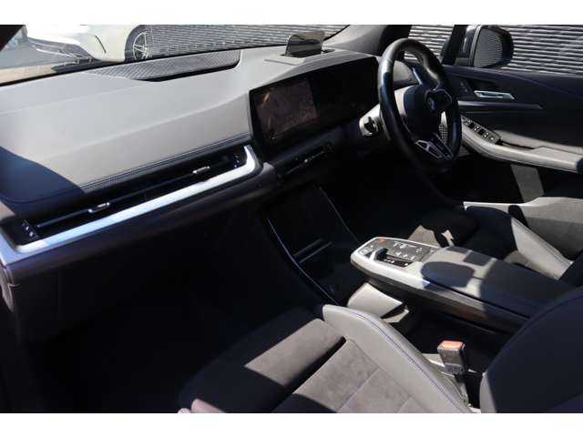 ＢＭＷ ＢＭＷ ２１８ｄ アクティブツアラー Mスポーツ 大分県 2023(令5)年 2.4万km サファイアブラックP ワンオーナー/アダプティブクルーズコントロール/ブラインドスポットモニター/ヘッドアップディスプレイ/純正ナビ/CarPlay/Bluetooth/ワイヤレス充電/全方位カメラ/ハーフレザー/シートヒーター/パワーシート/LEDヘッドライト/オートハイビーム/オートホールド/純正17インチAW/純正前後ドライブレコーダー/ミラー一体型ETC