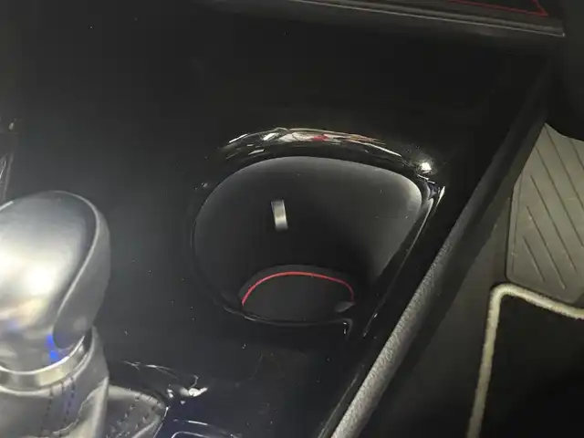 トヨタ Ｃ－ＨＲ G LEDエディション 福井県 2018(平30)年 5.5万km ブラックマイカ 純正ナビ/レーダークルーズコントロール/TRDエアロ/ハーフレザーシート /シートヒーター /スマートキー/クリアランスソナー/LEDヘッドライト/オートライト /レーンキープアシスト/ドライブレコーダー