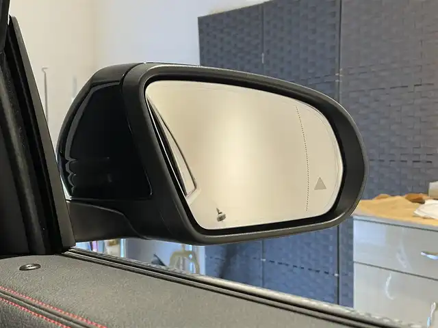 メルセデス・ベンツ ＧＬＡ２００ｄ 4マチック AMGライン 静岡県 2020(令2)年 3.3万km コスモスブラック ＭＢＵＸナビ　ＴＶ　/３６０°カメラ　/ＢＴ　ＵＳＢ　/ＡＣＣ　ＬＫＡ　ＢＳＭ　/ハーフレザー　シートヒーター　マッサージシート　/パワーバックドア　/アンビエントライト　/パドルシフト　/ワイヤレス充電　/ＬＥＤヘッドライト /ETC2.0