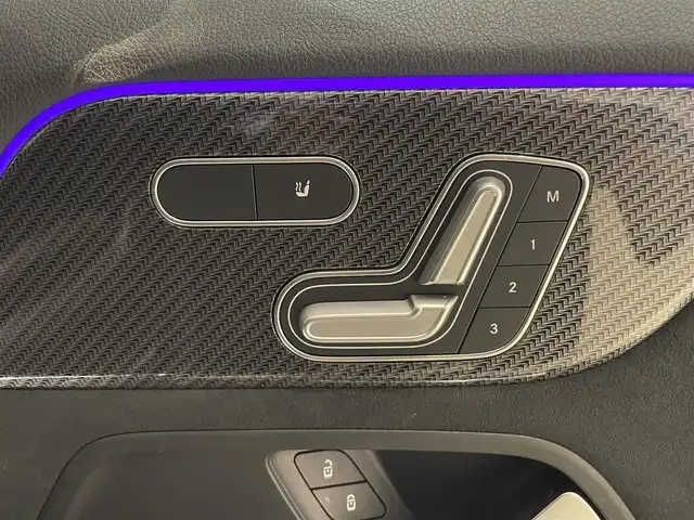 メルセデス・ベンツ ＧＬＡ２００ｄ 4マチック AMGライン 静岡県 2020(令2)年 3.3万km コスモスブラック ＭＢＵＸナビ　ＴＶ　/３６０°カメラ　/ＢＴ　ＵＳＢ　/ＡＣＣ　ＬＫＡ　ＢＳＭ　/ハーフレザー　シートヒーター　マッサージシート　/パワーバックドア　/アンビエントライト　/パドルシフト　/ワイヤレス充電　/ＬＥＤヘッドライト /ETC2.0