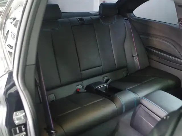 ＢＭＷ Ｍ２ コンペティション 兵庫県 2019(令1)年 1.8万km サファイアブラックP harman/kardon HiFiサウンド・システム/（360W、12スピーカー、7チャンネル・サラウンド）/純正ナビ/バックカメラ/ETC/黒革シート/パワーシート/シートヒーター/純正19インチAW/ドライビングアシスト/衝突軽減/LDW/アダプティブLEDヘッドライト/（LEDハイ／ロービーム、LEDスモール・ライト・リング。光軸自動調整機構付）/コンフォートアクセス/ドライブレコーダー