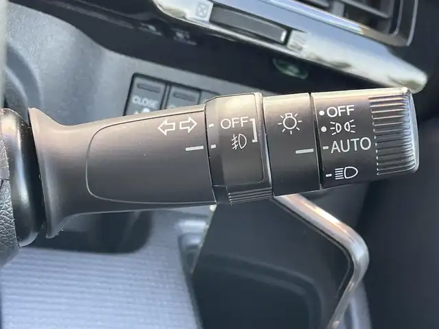 ホンダ ステップワゴン スパーダ ホンダセンシング 和歌山県 2021(令3)年 4.1万km プレミアムスパークルブラックパール 純正ナビ/バックカメラ/フルセグTV/BT/CD/DVD/衝突軽減ブレーキ/レーンキープアシスト/クルーズコントロール/オートライト/わくわくゲート/フリップダウンモニター/ドラレコ/ビルトインETC2.0/両側パワスラ/パドルシフト/LEDヘッドライト/フォグランプ/純正フロアマット/純正アルミ