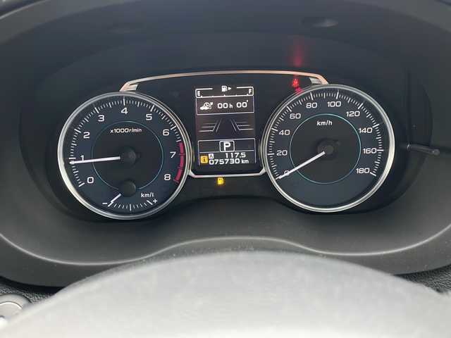 スバル インプレッサ スポーツ 1．6i－S アイサイト 道東・釧路十勝 2016(平28)年 7.6万km クリスタルホワイトP ・４WD/・純正ダイアトーンサウンドナビ/（BT・CD・DVD・ラジオ・フルセグ）/・バックカメラ/・アイサイト/・衝突被害軽減ブレーキ/・白線逸脱防止機能/・横滑り防止装置/・アイドリングストップ/・ドアバイザー/・ウィンカーミラー/・電動格納ミラー/・フォグライト/・レータークルーズコントロール/・純正ドライブレコーダー/・ハーフレザーシート/・オートライト/・純正16インチアルミホイール付夏タイヤ積込