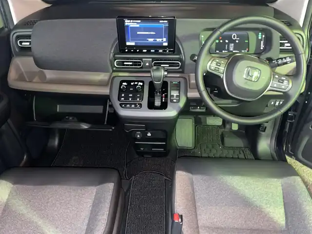 ホンダ フリード ハイブリット e:HEV AIR EX 神奈川県 2024(令6)年 0.1万km メテオロイドグレーメタリック 衝突軽減システム/ブラインドスポットアシスト/レーンキープアシスト/パーキングアシスト/アダプティブクルーズコントロール/コーナーセンサー/両側パワースライドドア/シートヒーター/カーテンエアバッグ/サイドエアバッグ/純正ナビ/TV/BT/FM/AM/USB/三列シート