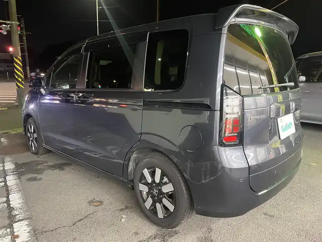 ホンダ フリード ハイブリット e:HEV AIR EX 神奈川県 2024(令6)年 0.1万km メテオロイドグレーメタリック 衝突軽減システム/ブラインドスポットアシスト/レーンキープアシスト/パーキングアシスト/アダプティブクルーズコントロール/コーナーセンサー/両側パワースライドドア/シートヒーター/カーテンエアバッグ/サイドエアバッグ/純正ナビ/TV/BT/FM/AM/USB/三列シート