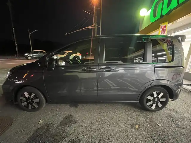 ホンダ フリード ハイブリット e:HEV AIR EX 神奈川県 2024(令6)年 0.1万km メテオロイドグレーメタリック 衝突軽減システム/ブラインドスポットアシスト/レーンキープアシスト/パーキングアシスト/アダプティブクルーズコントロール/コーナーセンサー/両側パワースライドドア/シートヒーター/カーテンエアバッグ/サイドエアバッグ/純正ナビ/TV/BT/FM/AM/USB/三列シート