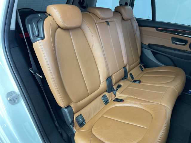 ＢＭＷ ２２０ｉ グランツアラー ラグジュアリー 岐阜県 2018(平30)年 6.5万km ミネラルホワイト 純正ナビ/BT/CD/DVD/USB/バックカメラ/レザーシート/シートヒーター/パワーシート/ドライブレコーダー/衝突軽減ブレーキ/レーンキープ/コーナーセンサー/レーダークルーズコントロール/ヘッドアップディスプレイ/LEDヘッドライト/フォグランプ/プッシュスタート/スマートキー