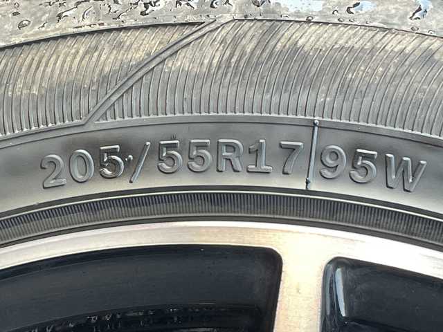 ホンダ ステップワゴン スパーダ クールスピリット 青森県 2016(平28)年 15.8万km プレミアムスパイスパープルP 4WD/純正9インチナビ・フルセグTV/CD・DVD・HDMI・Bluetooth・USB/社外フリップダウンモニター/フロント・バックカメラ/合皮コンビシート/前席シートヒーター/両側パワースライドドア/クルーズコントロール/純正ビルトインETC/前後ドライブレコーダー/社外デジタルインナーミラー/パドルシフト/ワイパーデアイサー/LEDヘッドライト/フォグランプ/社外17インチAW夏タイヤ/純正16インチAWスタッドレス有/スペアキー/保証書・取説書