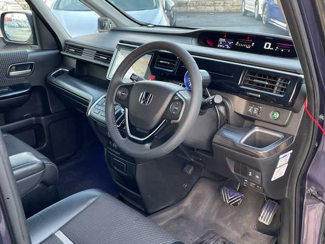 ホンダ ステップワゴン スパーダ クールスピリット 青森県 2016(平28)年 15.8万km プレミアムスパイスパープルP 4WD/純正9インチナビ・フルセグTV/CD・DVD・HDMI・Bluetooth・USB/社外フリップダウンモニター/フロント・バックカメラ/合皮コンビシート/前席シートヒーター/両側パワースライドドア/クルーズコントロール/純正ビルトインETC/前後ドライブレコーダー/社外デジタルインナーミラー/パドルシフト/ワイパーデアイサー/LEDヘッドライト/フォグランプ/社外17インチAW夏タイヤ/純正16インチAWスタッドレス有/スペアキー/保証書・取説書