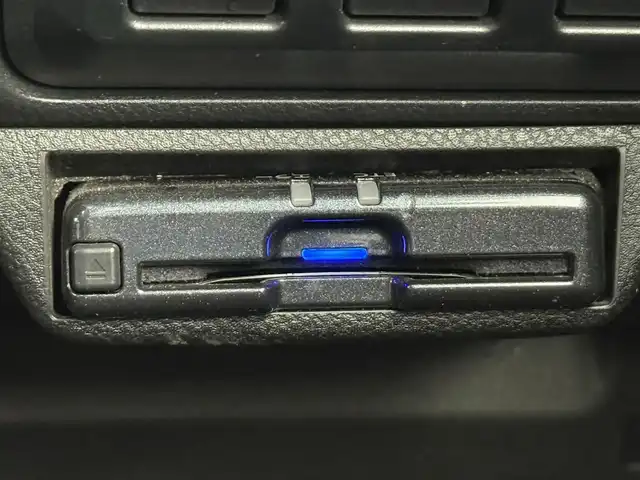 スバル フォレスター ハイブリッド X－ブレイク 愛知県 2022(令4)年 2.7万km クリスタルホワイトP ワンオーナー/4WD/純正8インチナビ/バック/フロント/サイドカメラ/アイサイト/衝突被害軽減システム/レーダークルーズコントロール/横滑り防止装置/コーナーセンサー/レーンキープアシスト/オートライト/オートマチックハイビーム/LEDヘッドライト/LEDフォグライト/電動リアゲート/ステアリングヒーター/シートヒーター/パワーシート/シートメモリー/デジタルインナーミラー/ドライブレコーダー/ETC/HDMI接続/純正アルミホイール/純正フロアマット/プッシュスタート/スマートキー