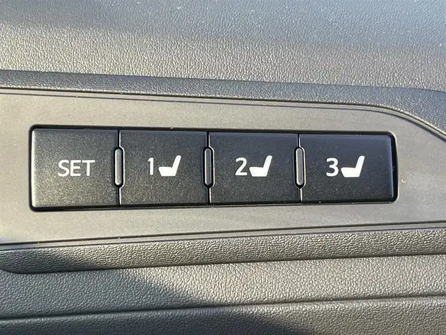 トヨタ アルファード S Cパッケージ 兵庫県 2020(令2)年 6.9万km ホワイトパールクリスタルシャイン 純正ナビ/フルセグ/Bluetooth/CD/DVD/後席モニター/デジタルインナーミラー/モデリスタフルエアロ/モデリスタイルブレード/ステアリングヒーター/シートメモリー/シートヒーター/エアシート/スマートキー/純正フロアマット/ETC2.0