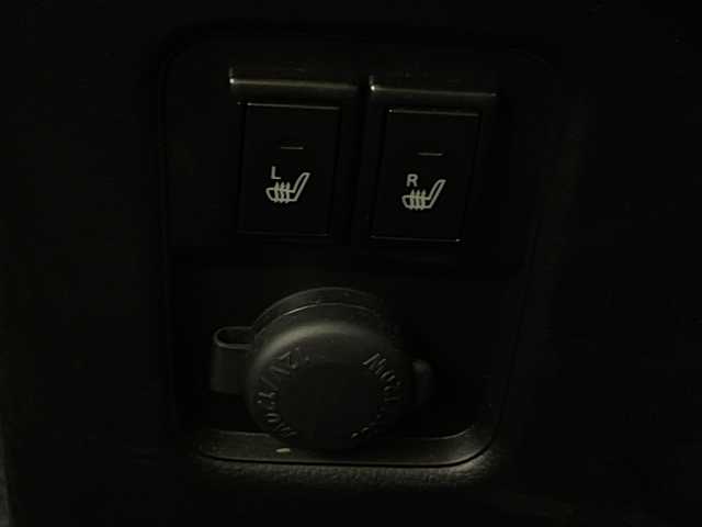 スズキ ワゴンＲ HYBRID FX 新潟県 2022(令4)年 2.1万km フェニックスレッドパール 4WD/スペアキー1本/メモリナビ　型式AVIC-RW303/CD/DVD/ワンセグ/シートヒーター　D席/N席/ハロゲン/バイザー/冬タイヤ4本セット