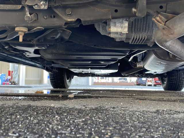 トヨタ ハリアー ハイブリッド プレミアム 福島県 2015(平27)年 11.1万km ホワイトパールクリスタルシャイン 4WD サンルーフ Blutooth バックカメラ 純正SDナビ フルセグTV ETC コーナーセンサー 車線逸脱警報 横滑り防止 純正LEDライト オートライト ドライブレコーダー前 純正モデリスタフルエアロ スペアキー　パワーバックドア