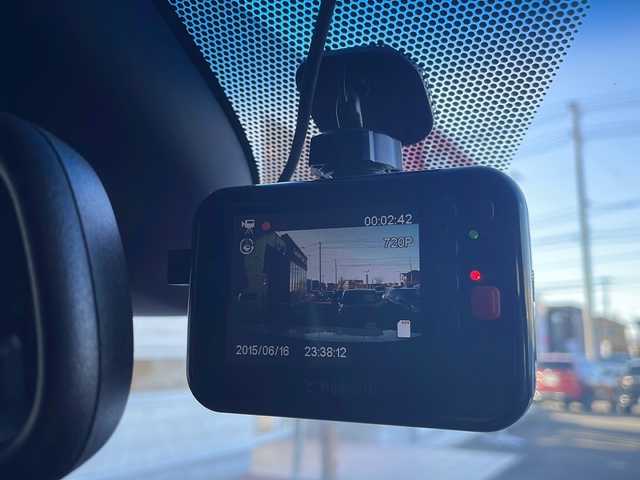 トヨタ ハリアー ハイブリッド プレミアム 福島県 2015(平27)年 11.1万km ホワイトパールクリスタルシャイン 4WD サンルーフ Blutooth バックカメラ 純正SDナビ フルセグTV ETC コーナーセンサー 車線逸脱警報 横滑り防止 純正LEDライト オートライト ドライブレコーダー前 純正モデリスタフルエアロ スペアキー　パワーバックドア