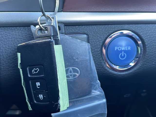 トヨタ ハリアー ハイブリッド プレミアム 福島県 2015(平27)年 11.1万km ホワイトパールクリスタルシャイン 4WD サンルーフ Blutooth バックカメラ 純正SDナビ フルセグTV ETC コーナーセンサー 車線逸脱警報 横滑り防止 純正LEDライト オートライト ドライブレコーダー前 純正モデリスタフルエアロ スペアキー　パワーバックドア