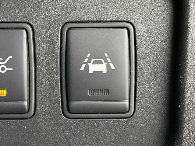 日産 セレナ HWS S HV Vセレ +SeftyⅡ 群馬県 2016(平28)年 5.5万km ダイヤモンドブラック 純正後席モニター　純正８型ナビ　全周囲カメラ　ドラレコ　ＥＴＣ　ＨＩＤ　両側電動スライドドア　　クルーズコントロール　レーンキープアシスト　衝突被害軽減システム　スマートキー　プッシュスタート　禁煙