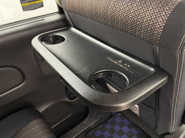 日産 セレナ HWS S HV Vセレ +SeftyⅡ 群馬県 2016(平28)年 5.5万km ダイヤモンドブラック 純正後席モニター　純正８型ナビ　全周囲カメラ　ドラレコ　ＥＴＣ　ＨＩＤ　両側電動スライドドア　　クルーズコントロール　レーンキープアシスト　衝突被害軽減システム　スマートキー　プッシュスタート　禁煙