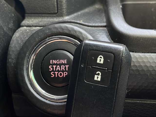 スズキ クロスビー HYBRID MZ 沖縄県 2018(平30)年 7.3万km クラッシーブラウンメタリック/ホワイト 2トーンルーフ 県外仕入/禁煙車/デュアルセンサーブレーキサポート/８インチ純正ナビ/ＣＤ/ＤＶＤ/Ｂｌｕｅｔｏｏｔｈ/フルセグＴＶ/スマートキー/プッシュスタート/ビルトインＥＴＣ/ＬＥＤヘッドライト/フォグライト/オートライト