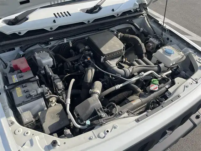 スズキ ジムニー XC 神奈川県 2022(令4)年 4万km ピュアホワイトP ワンオーナー　/ターボ車　/純正８型ナビ(パナソニック　CN-RZ875)/フルセグ　/CD/DVD/Bluetooth/バックカメラ　/レーダークルーズコントロール　/前後ドライブレコーダー(KENWOOD)/パートタイム４ＷＤ　/背面タイヤ　/デュアルセンサーブレーキサポート　/ダウンヒルアシストコントロール/LEDヘッドライト/フォグライト/アイドリングストップ/前席シートヒーター/ABS/横滑り防止装置/レーンキープアシスト/デジタルインナーミラー/プッシュスタート/スマートキー/オートエアコン/オートライト/W＋サイドエアバッグ/カーテンエアバック