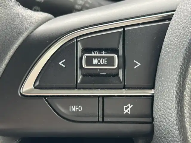 スズキ ジムニー XC 和歌山県 2022(令4)年 4万km ピュアホワイトP 純正８型ナビ(パナソニック　CN-RZ875)/フルセグ　/（CD/DVD/Bluetooth）/バックカメラ　/クルーズコントロール　/前後ドライブレコーダー(KENWOOD)/背面タイヤ　/デュアルセンサーブレーキサポート　/ダウンヒルアシストコントロール/LEDヘッドライト/フォグライト/アイドリングストップ/前席シートヒーター/横滑り防止装置/デジタルインナーミラー