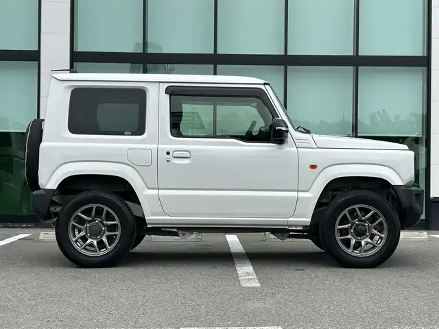 スズキ ジムニー XC 和歌山県 2022(令4)年 4万km ピュアホワイトP 純正８型ナビ(パナソニック　CN-RZ875)/フルセグ　/（CD/DVD/Bluetooth）/バックカメラ　/クルーズコントロール　/前後ドライブレコーダー(KENWOOD)/背面タイヤ　/デュアルセンサーブレーキサポート　/ダウンヒルアシストコントロール/LEDヘッドライト/フォグライト/アイドリングストップ/前席シートヒーター/横滑り防止装置/デジタルインナーミラー