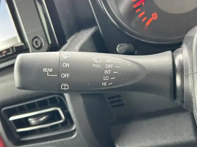 スズキ ジムニー XC 和歌山県 2022(令4)年 4万km ピュアホワイトP 純正８型ナビ(パナソニック　CN-RZ875)/フルセグ　/（CD/DVD/Bluetooth）/バックカメラ　/クルーズコントロール　/前後ドライブレコーダー(KENWOOD)/背面タイヤ　/デュアルセンサーブレーキサポート　/ダウンヒルアシストコントロール/LEDヘッドライト/フォグライト/アイドリングストップ/前席シートヒーター/横滑り防止装置/デジタルインナーミラー