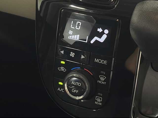 ダイハツ ムーヴ キャンバス X ブラックアクセント リミテッド SAⅢ 沖縄県 2020(令2)年 4.2万km パールホワイトⅢ 県外仕入/禁煙車/社外ナビ(BT/フルセグ/ラジオ/CD/DVD)/パノラマモニター/両側パワースライド/ドライブレコーダー/USBポート/ベンチシート/純正フロアマット/純正ドアバイザー/ETC/ヘッドライトレベライザー/電動格納ミラー/スペアキー